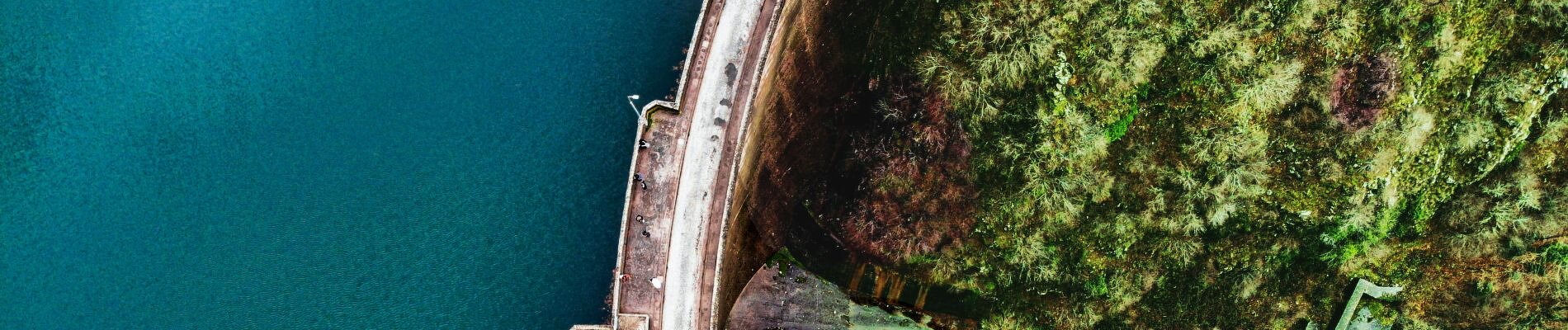 Le concessioni idroelettriche in Italia: incertezze e opportunità per il rilancio del Paese Le concessioni idroelettriche in Italia: incertezze e opportunità per il rilancio del Paese