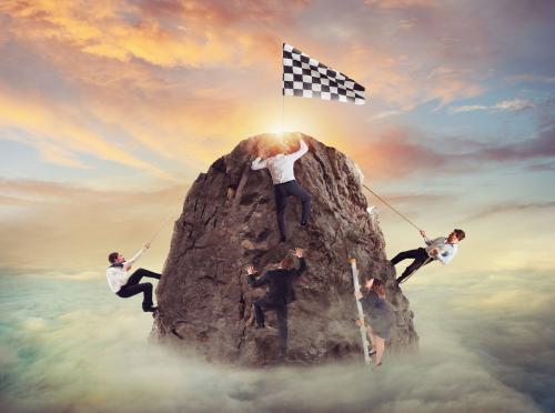 AMBROSETTI MANAGEMENTIN PERSON AND VIA WEB 
Super motivation: overcome difficulties and reach the finish line
